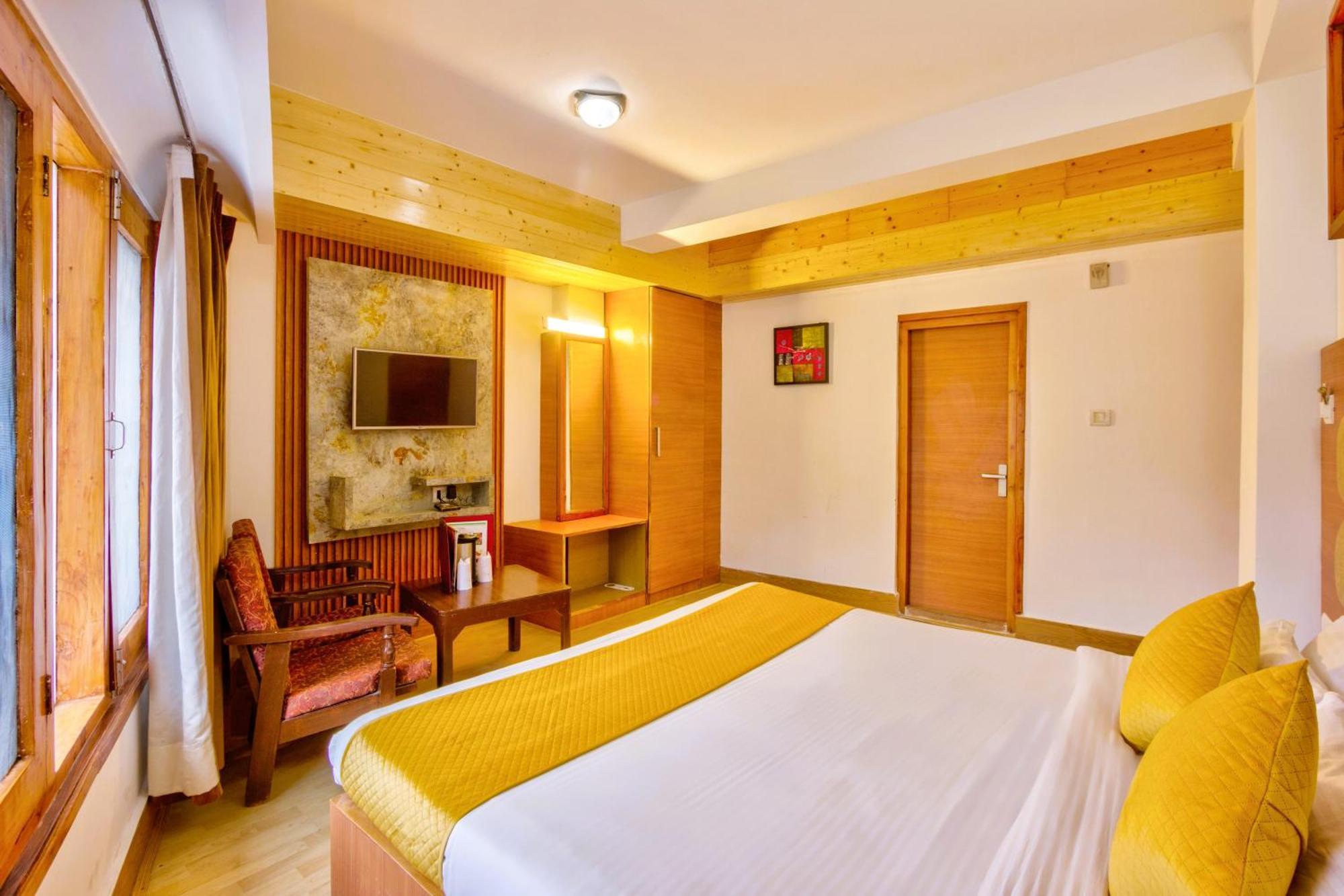 Hotel Greenfields Манали Экстерьер фото